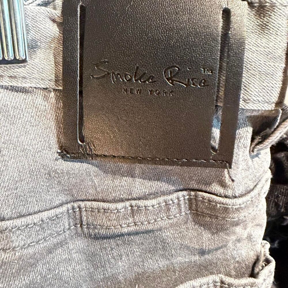 Smoke Rise Distressed Jeans - Picture 4 of 6